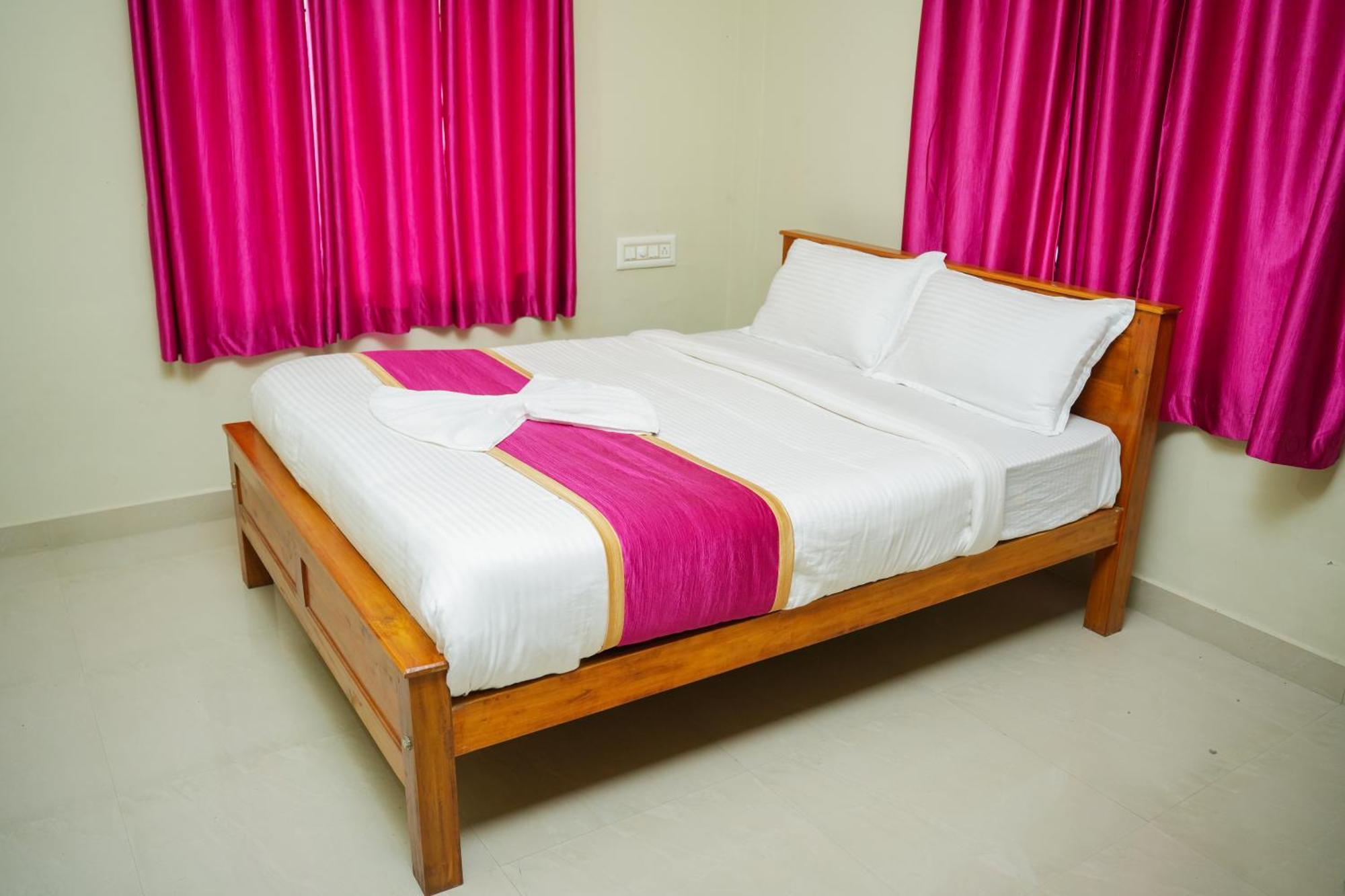 Gmr Suites Kalpetta Exterior photo